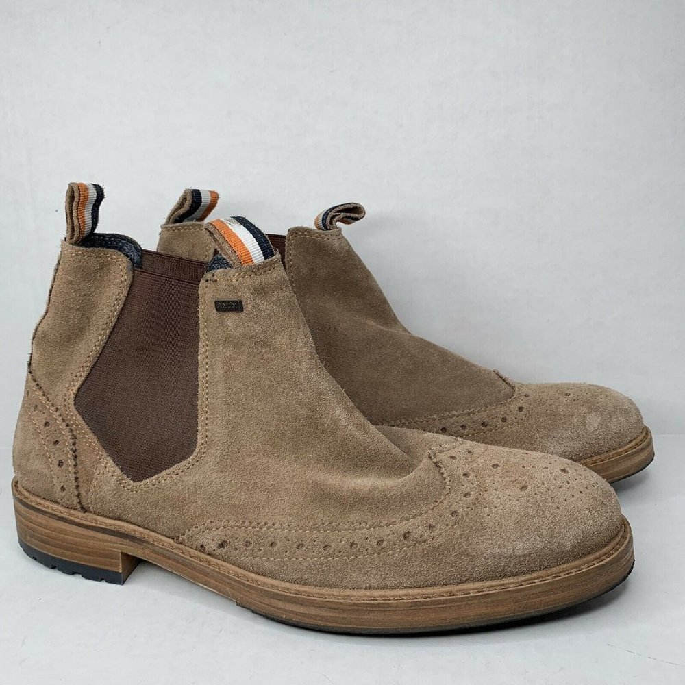 Superdry brown Suede Chuka Boots Mens size US 8